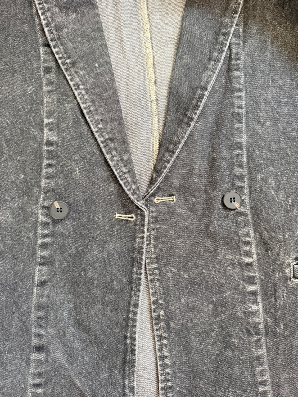 Dressed in Lala Outlaw Longline Denim Black Blazer - Picture 7 of 11